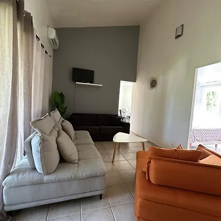 Kalliste Casa de Férias *